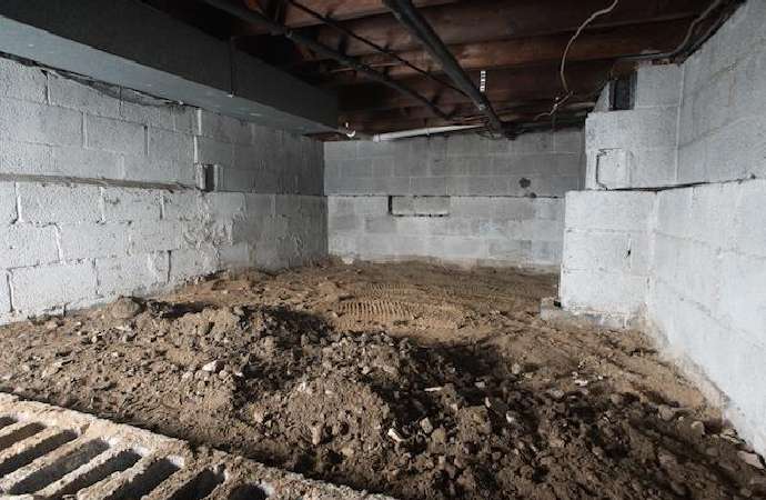 Dirt Floor Crawl Space in Indianapolis, Indiana